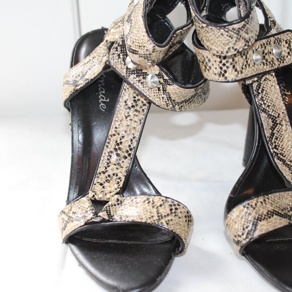 Heels - Picture 2 of 6